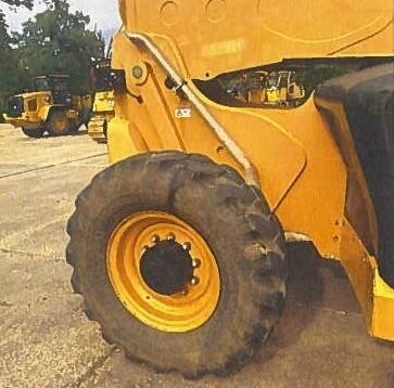 2018 CAT TL1055-11