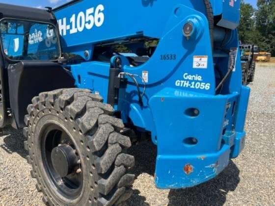 2022 Genie GTH-1056-10