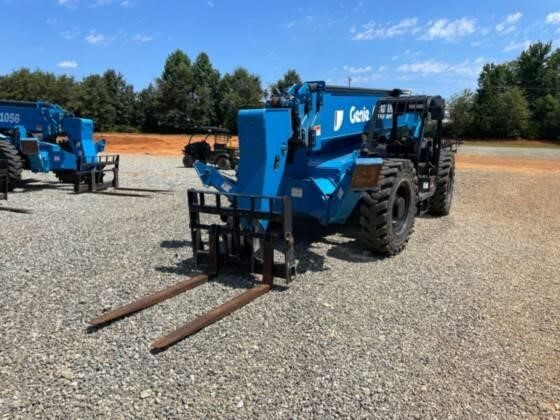 2022 Genie GTH-1056-2