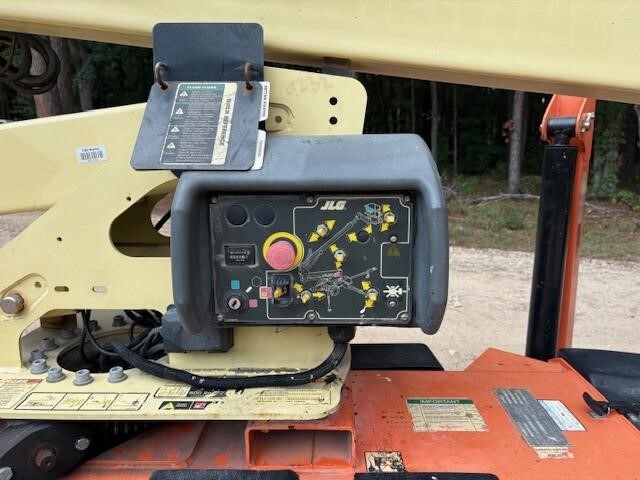 2018 JLG T350-8