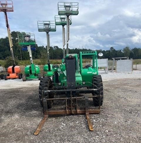 2016 SkyTrak 8042-2