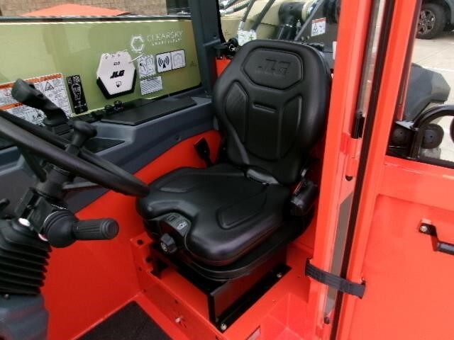 2025 JLG 519-20