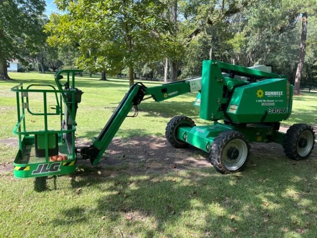 2018 JLG 340AJ-1