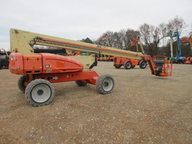 2012 JLG M600JP-4