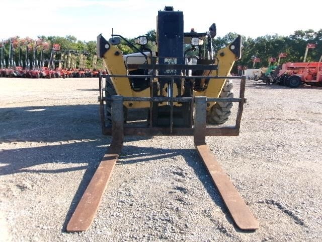 2019 CAT TL943D Picture 2 2019 CAT TL943D-2
