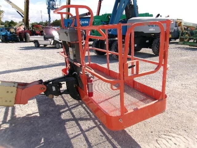 2016 JLG 400S-8