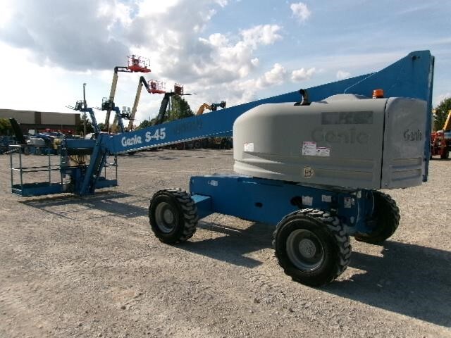 2018 Genie S-45 Picture 4 2018 Genie S-45-4