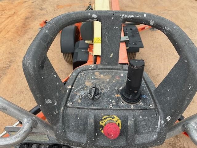 2018 JLG T350-7