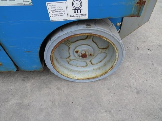 2017 Genie GS-2632-10