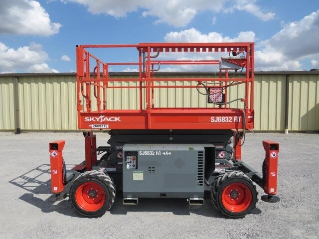 2018 Skyjack SJ-6832RT Picture 5 2018 Skyjack SJ-6832RT-5