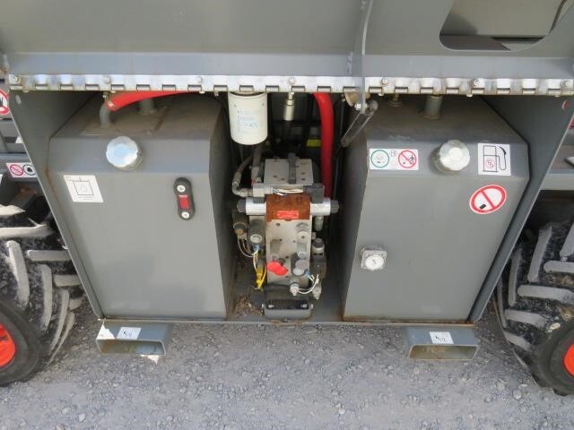 2018 Skyjack SJ-6832RT Picture 14 2018 Skyjack SJ-6832RT-14