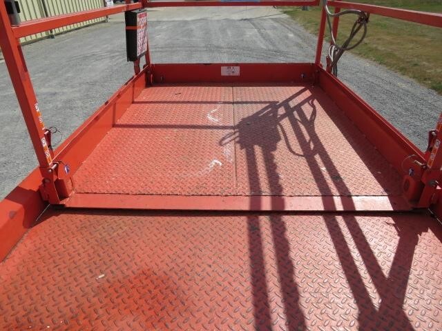 2018 Skyjack SJ-6832RT Picture 18 2018 Skyjack SJ-6832RT-18