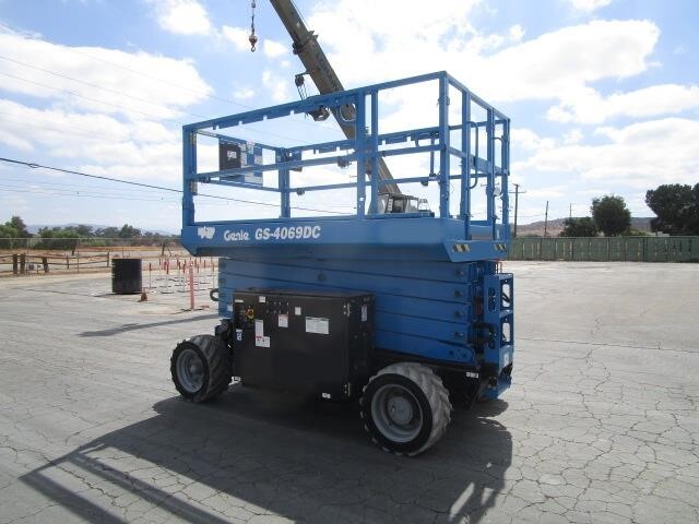 2021 Genie GS-4069 DC Picture 4 2021 Genie GS-4069 DC-4