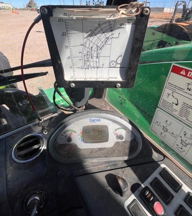 2017 Genie GTH-5519 Picture 6 2017 Genie GTH-5519-6