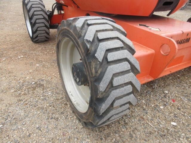 2016 JLG 600AJ-9