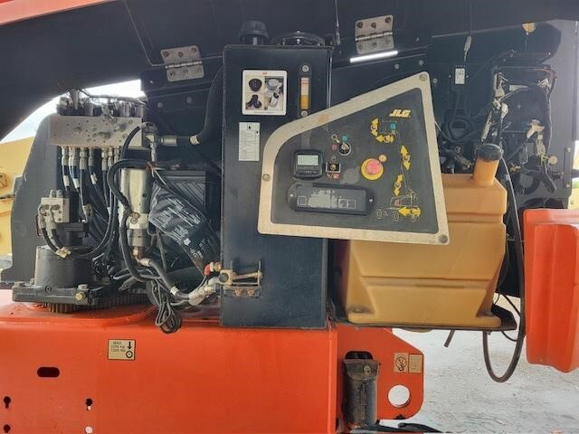 2015 JLG 400S-7