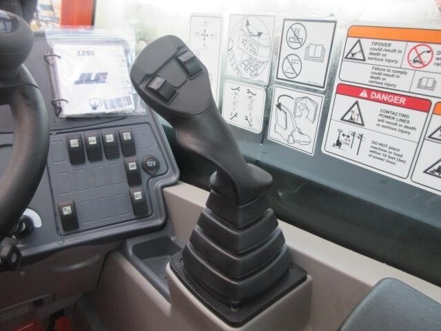 2024 JLG 1255-25