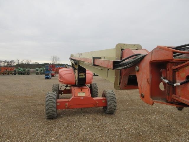 2012 JLG M600JP-2