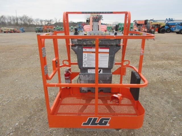 2012 JLG M600JP-16