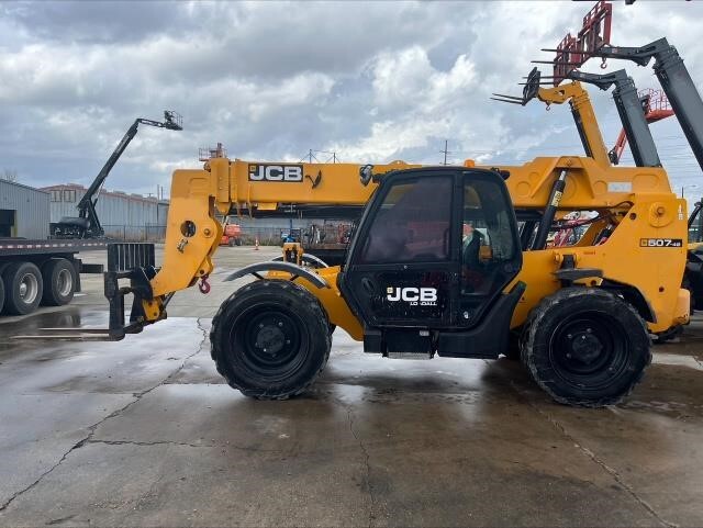 2021 JCB 507-42