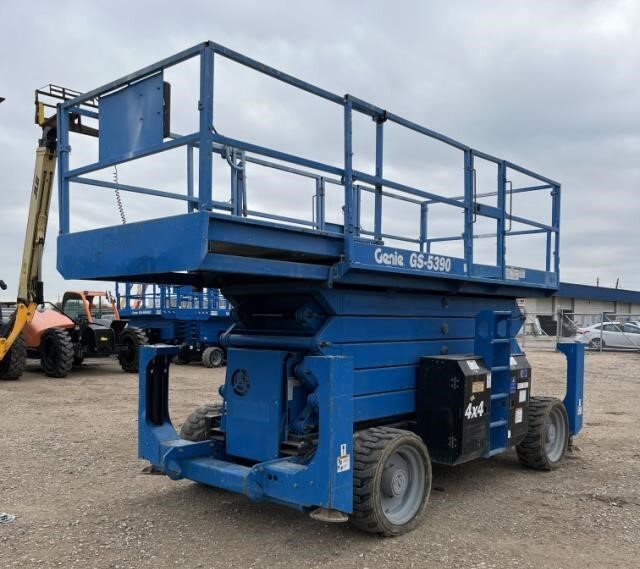 2014 Genie GS-5390 RT Picture 2 2014 Genie GS-5390 RT-2