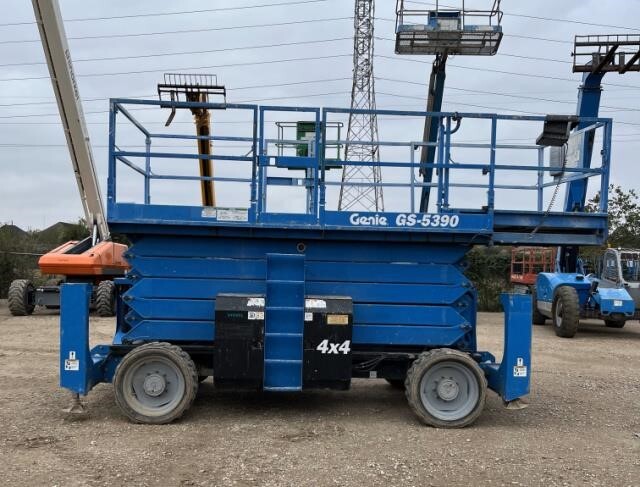 2014 Genie GS-5390 RT Picture 5 2014 Genie GS-5390 RT-5