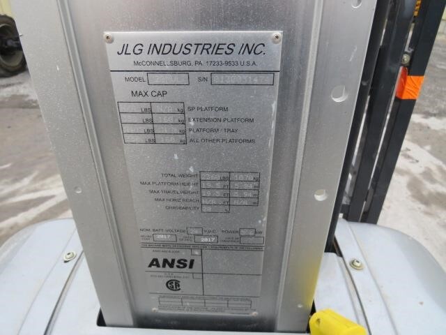 2017 JLG 20MVL-1