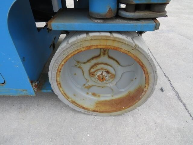 2017 Genie GS-2632-14