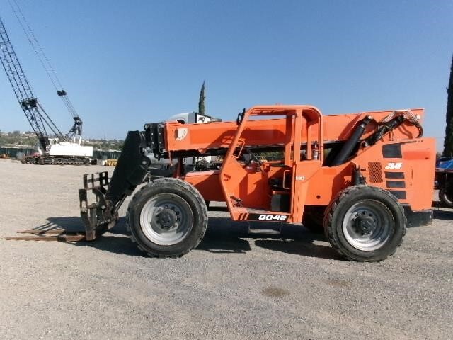 2017 SkyTrak 8042