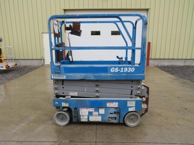 2017 Genie GS-1930 Picture 2 2017 Genie GS-1930-2