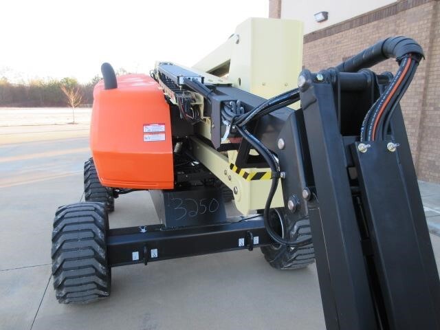 2025 JLG 450AJ-11