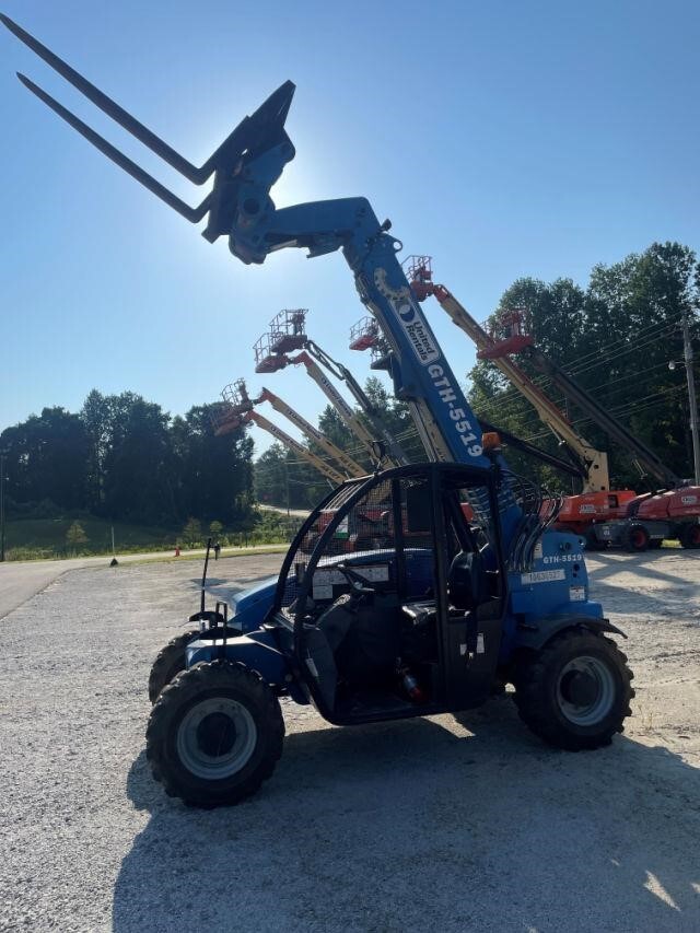 2017 Genie GTH-5519-6