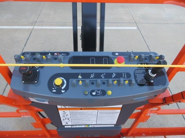 2025 JLG 660SJ-20
