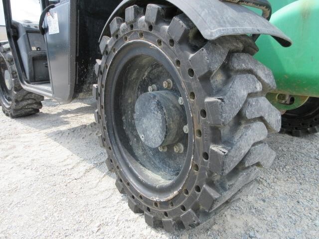 2017 Genie GTH-5519-12