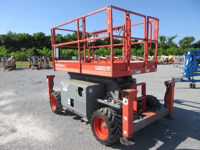 2019 Skyjack SJ-6832RT-2