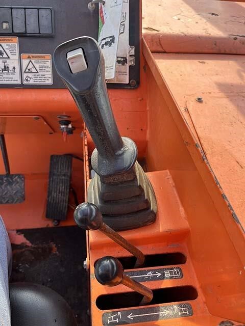 2016 SkyTrak 8042 Picture 15 2016 SkyTrak 8042-15