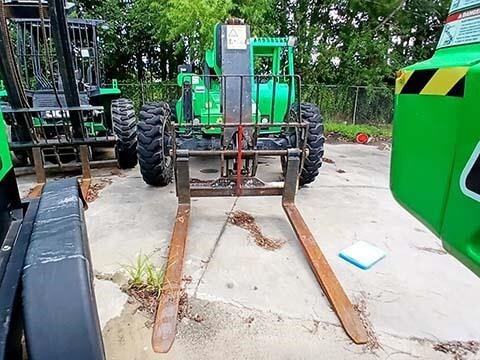 2016 SkyTrak 8042-3