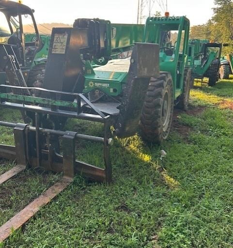 Similar listings photo for: 2016 SkyTrak 10042 2016 SkyTrak 10042