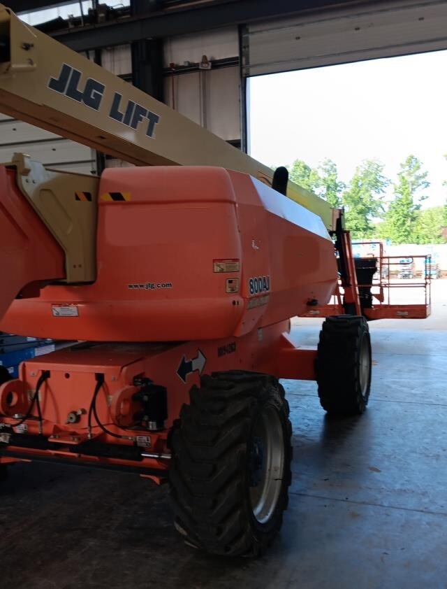 2016 JLG 800AJ