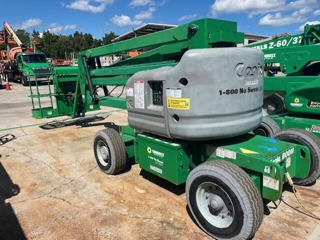 2014 Genie Z-45/25J DC Picture 3 2014 Genie Z-45/25J DC-3