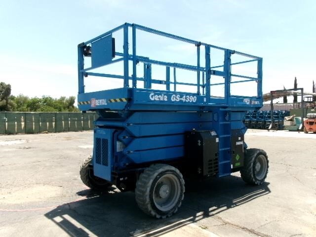 2022 Genie GS-4390 RT Picture 2 2022 Genie GS-4390 RT-2