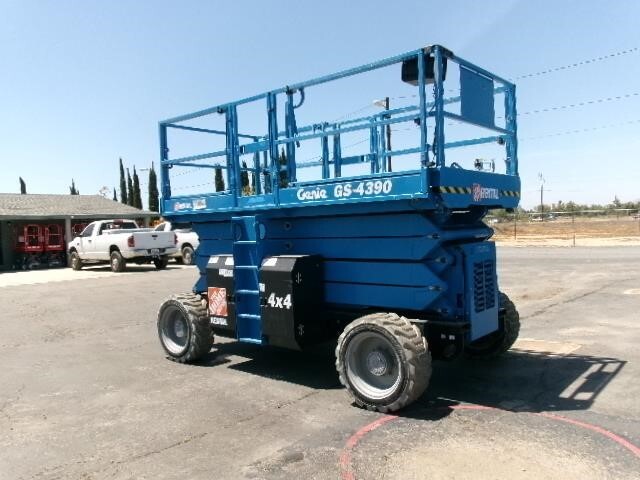 2022 Genie GS-4390 RT Picture 3 2022 Genie GS-4390 RT-3