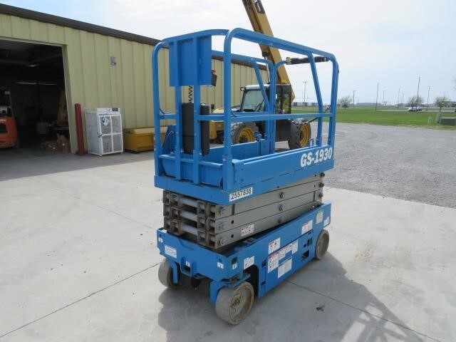 2017 Genie GS-1930 Picture 4 2017 Genie GS-1930-4