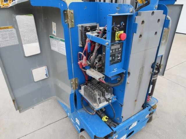 2016 Genie GR-20 Picture 16 2016 Genie GR-20-16