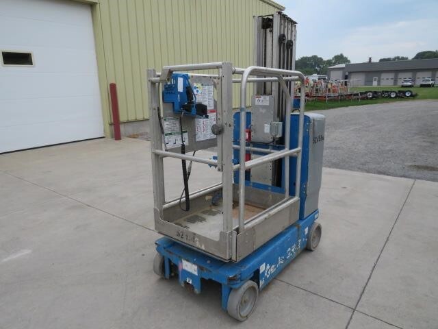 2017 Genie GR-20 Picture 8 2017 Genie GR-20-8