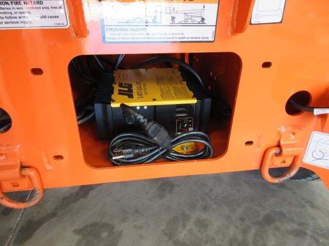 2024 JLG T350-18