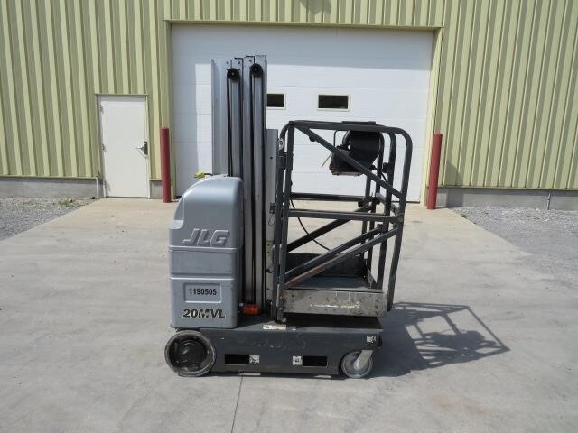 2011 JLG 20MVL