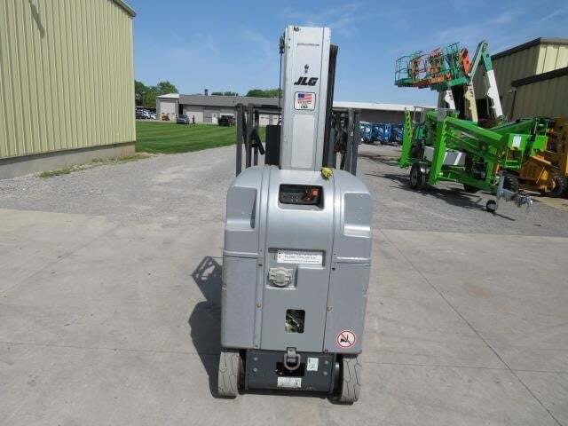 2011 JLG 20MVL-4