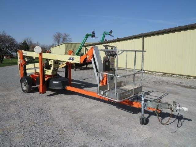 2017 JLG T500J-2