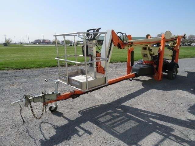 2017 JLG T500J-4
